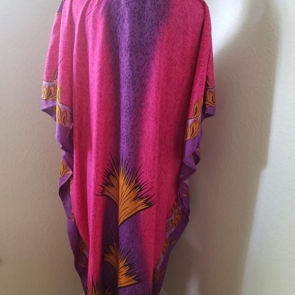 Just In: New Fuschia Kaftan Abaya Cover-up D… - Picture 10 of 14